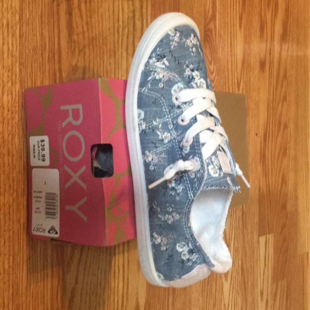 Roxy bay shore canvas shoes